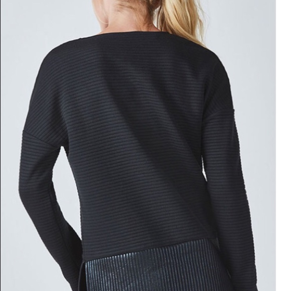 Bre L/S Tunic by Fabletics In SS - Picture 2 of 7